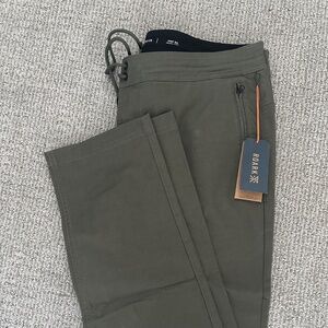Roark Layover Traveler Pant - men's size 34 military green